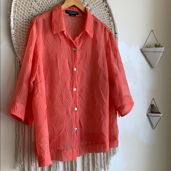 💛4 for $25 - Boho leaf textured button down sheer blouse. L/XL - Picture 2 of 8